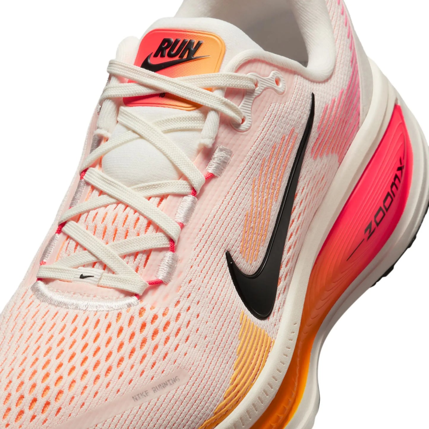 Nike Vomero 18 tenis para correr en pavimento para Mujer