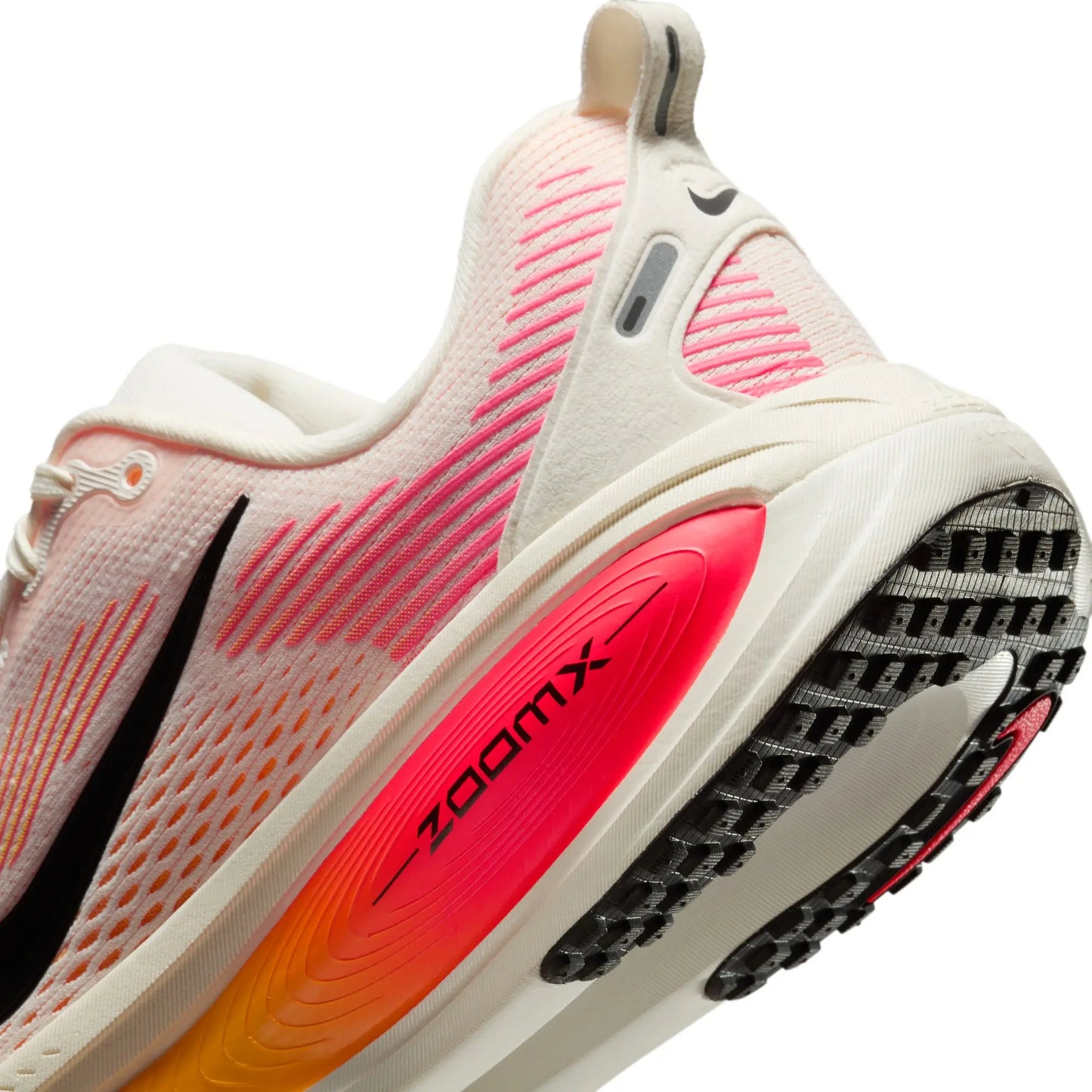 Nike Vomero 18 tenis para correr en pavimento para Mujer